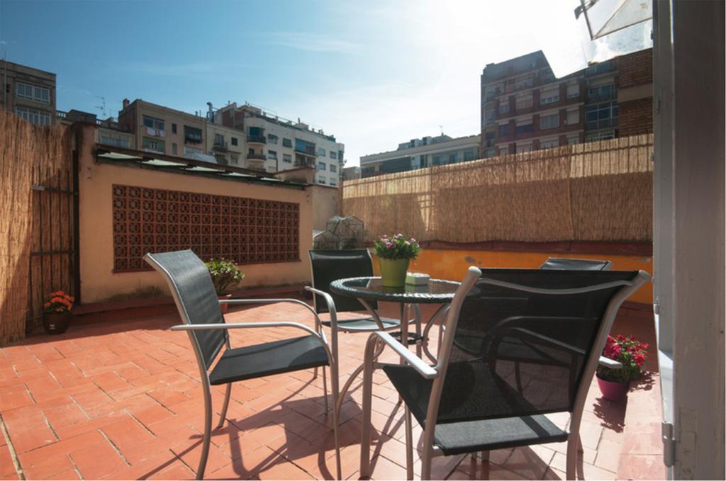 Barcelona 10 - Apartments Extérieur photo